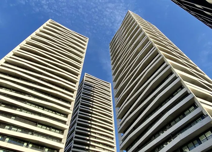 Glad Spot: - - Design - Netflix