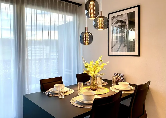 Glad Spot: - - Design - Netflix Appartement *