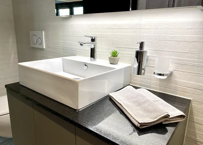 Glad Spot: - - Design - Netflix *