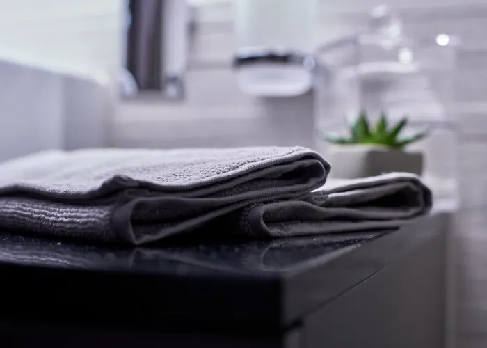 Glad Spot: - - Design - Netflix Цюрих