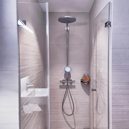 Glad Spot: - - Design - Netflix 아파트 취리히