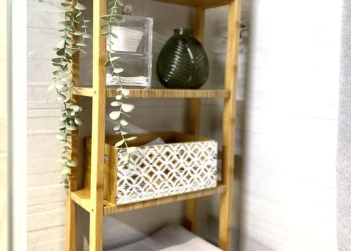 Apartment Glad Spot: - - Design - Netflix *